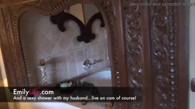 A day on a real amateur milfs livecam with a threesome